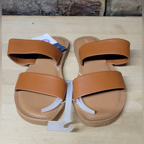 Universal Thread Brown leather slip on sandals - Picture 4 of 7